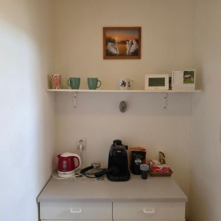 Farm Stay Nh Stables Nyrany Екстер'єр фото