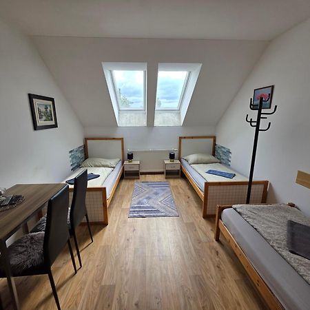 Farm Stay Nh Stables Nyrany Екстер'єр фото