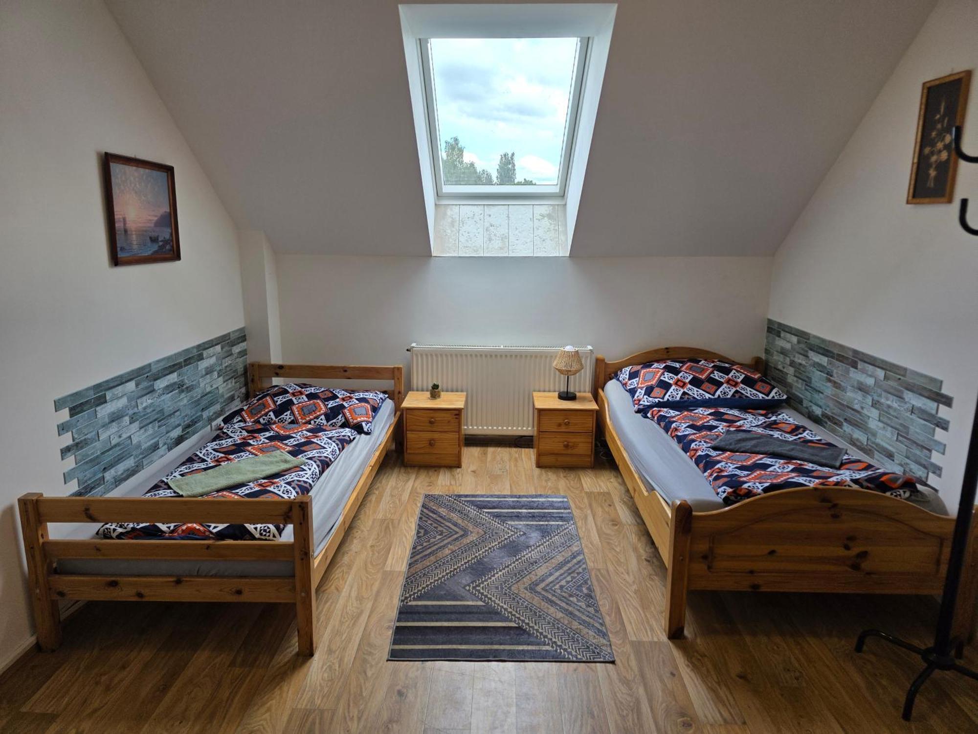 Farm Stay Nh Stables Nyrany Екстер'єр фото
